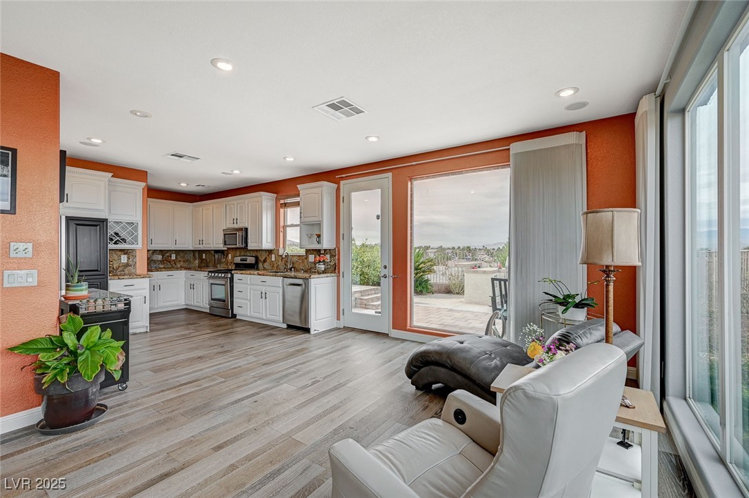 2503 Kaymin Ridge Road Henderson, NV 89052 - Photo 7 of 44