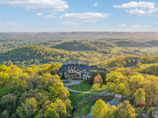 $15,000,000 | 513 King Richards Court, Franklin, TN 37067