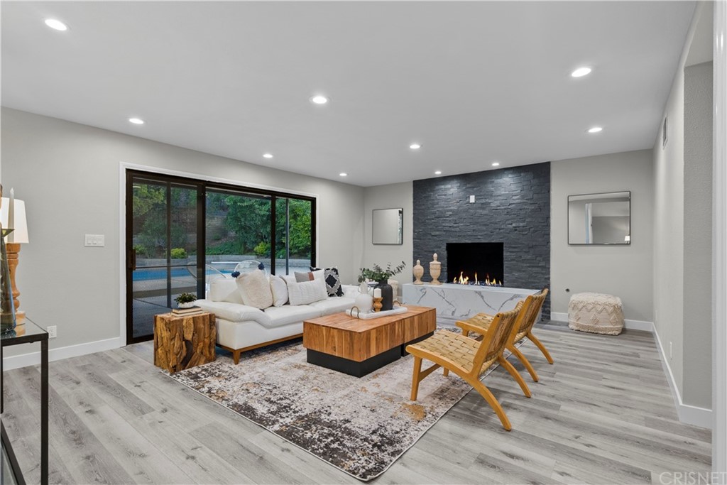 23524 Highland Glen Drive Newhall, CA 91321 - Photo 20 of 53