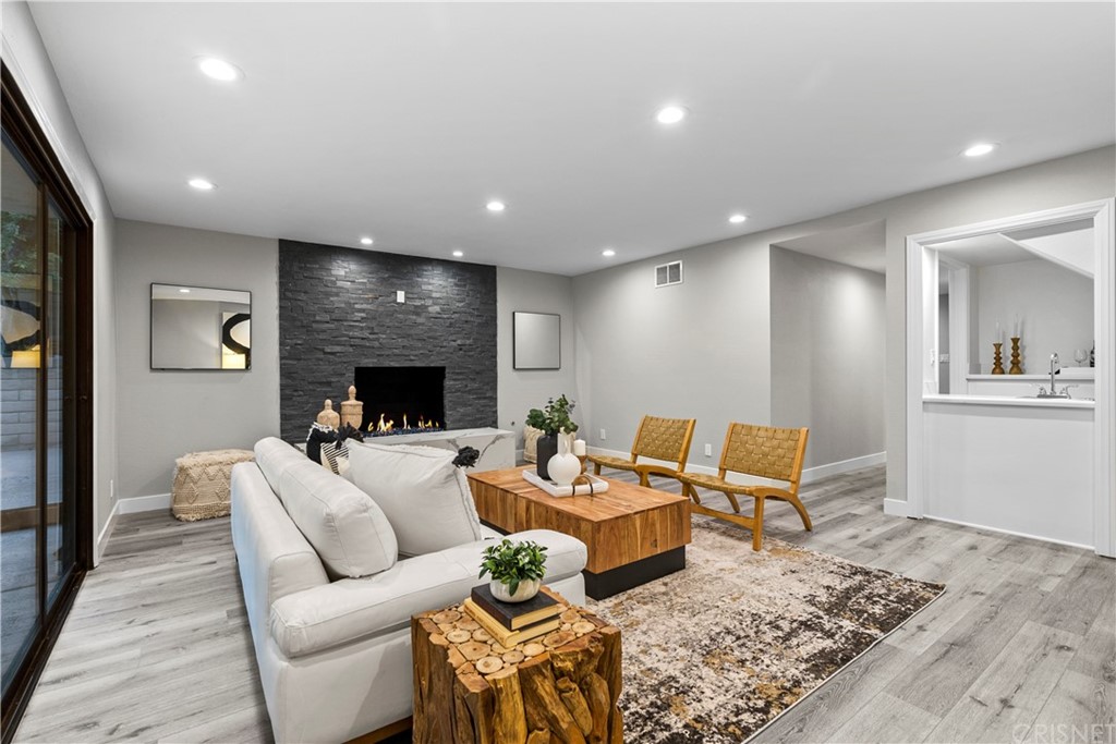 23524 Highland Glen Drive Newhall, CA 91321 - Photo 21 of 53