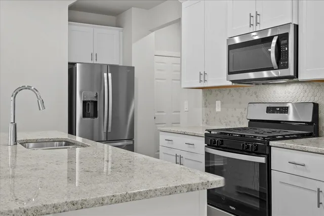 $274,900 | 887 Penfold Pointe, Wellford, SC 29385