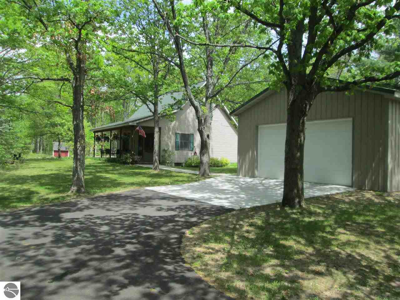 5121 Karlin Road Interlochen, MI 49643 - Photo 13 of 15 1778817-12.JPG