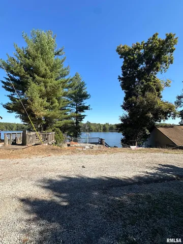 $40,000 | 19475 Killion Lane, West Frankfort, IL 62896