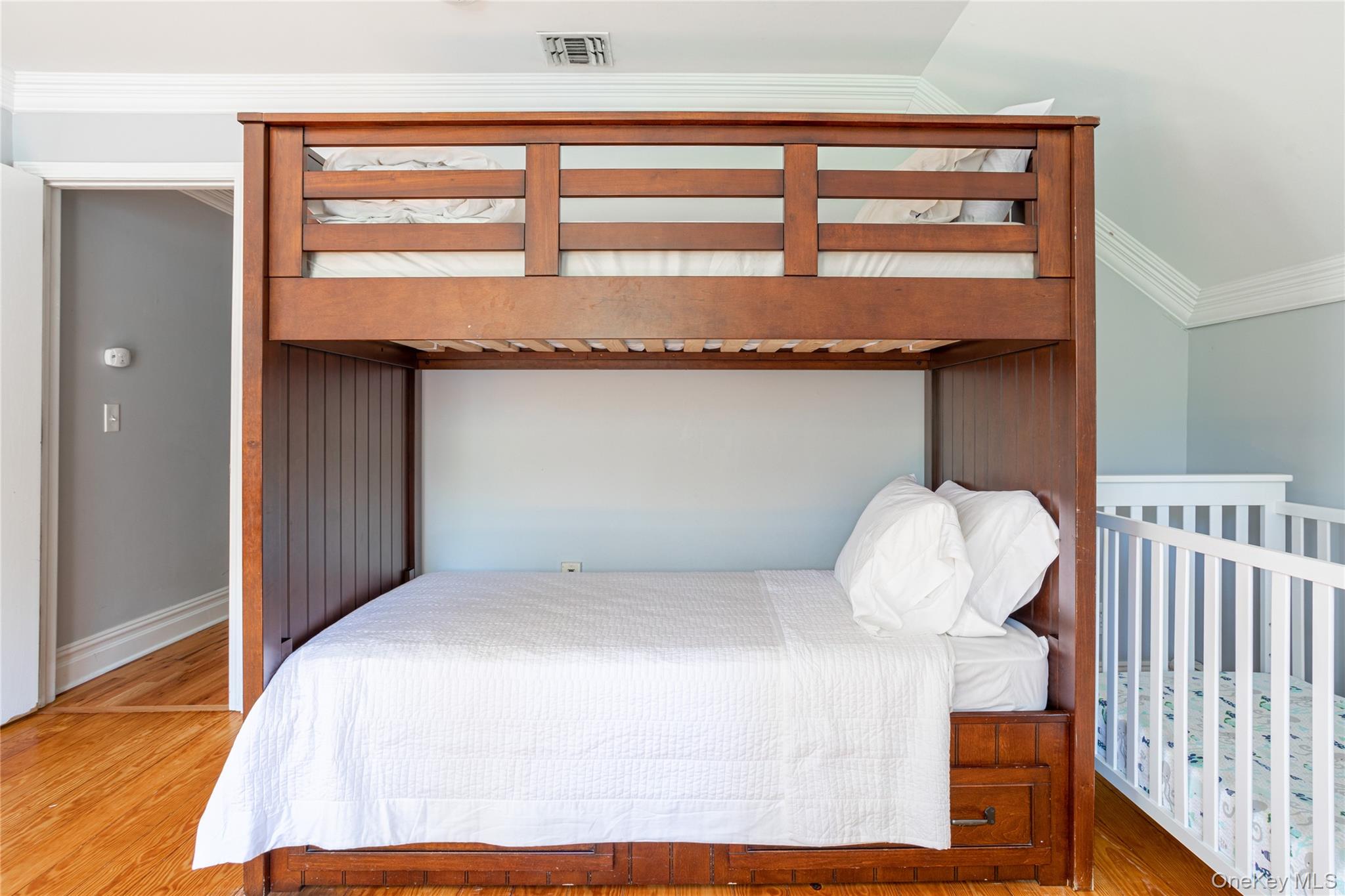 2300 Pine Tree Road Cutchogue, NY 11935 - Photo 32 of 45 Bunk room (4 Twin sized beds)