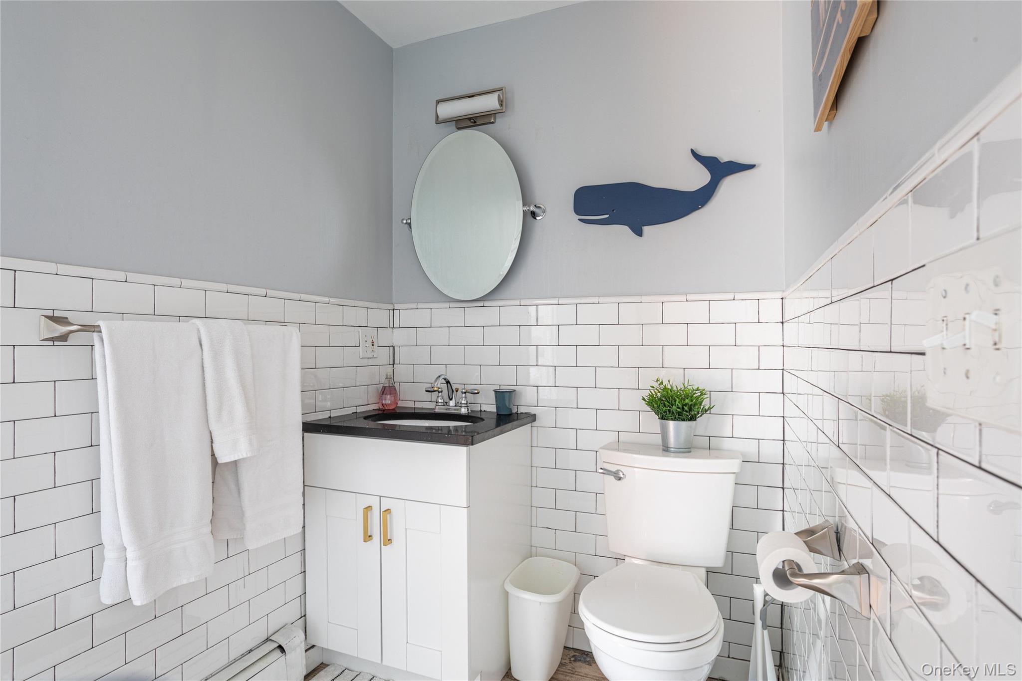 2300 Pine Tree Road Cutchogue, NY 11935 - Photo 34 of 45 Guest Bath