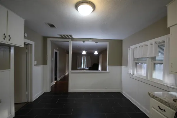 $160,000 | 1415 West Crawford Street, Denison, TX 75020