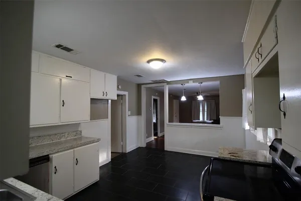 $160,000 | 1415 West Crawford Street, Denison, TX 75020