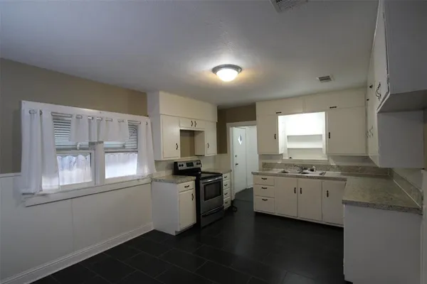 $160,000 | 1415 West Crawford Street, Denison, TX 75020