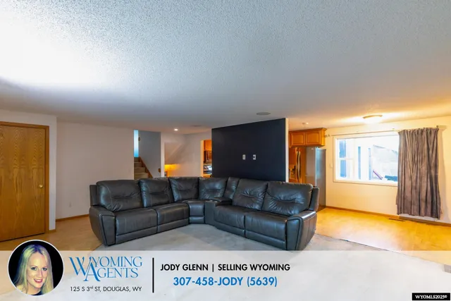 $289,900 | 903 Leal Street, Douglas, WY 82633