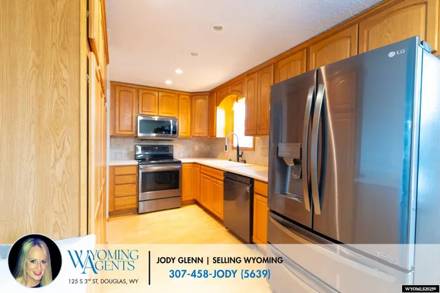 $289,900 | 903 Leal Street, Douglas, WY 82633