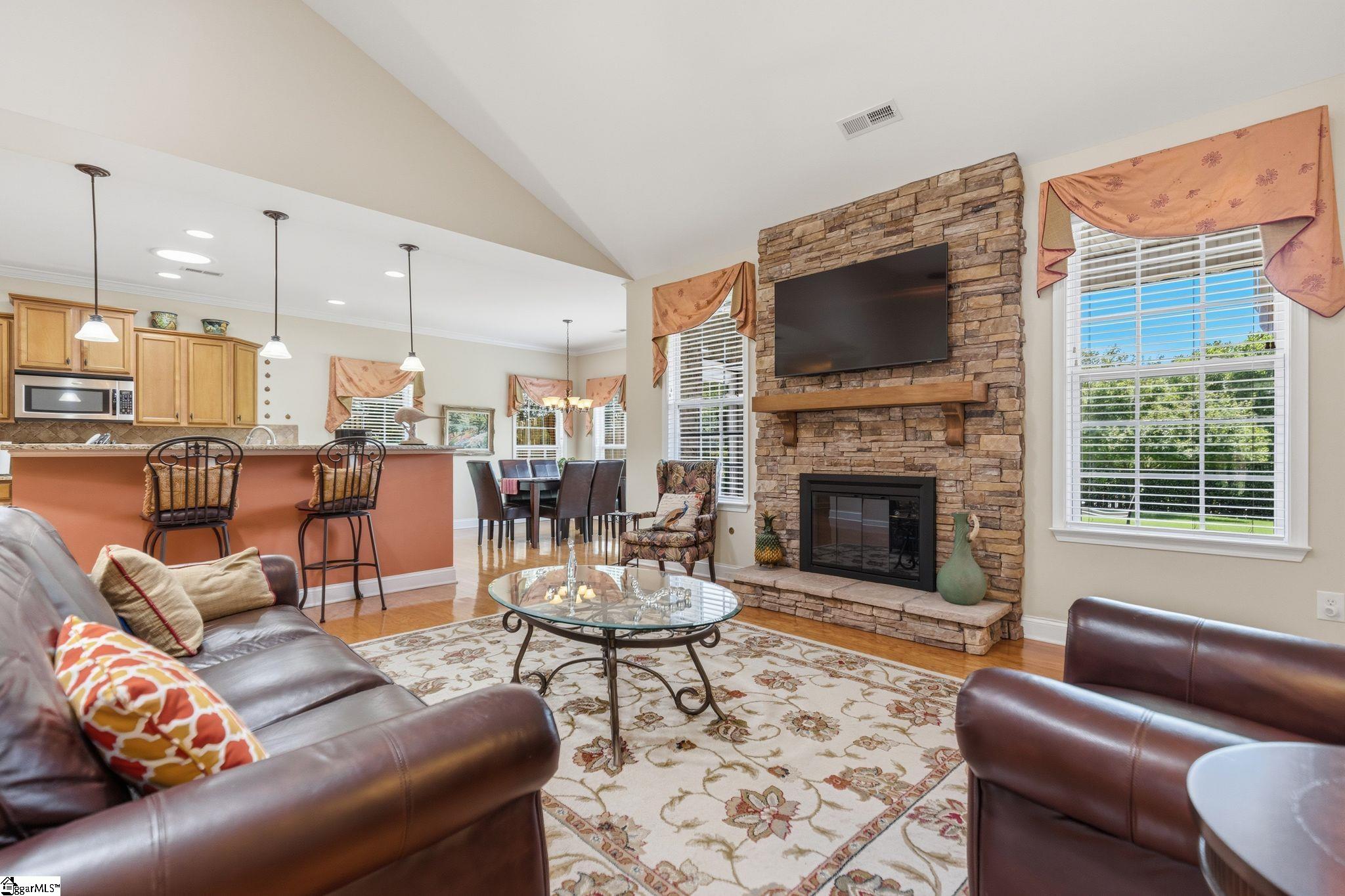 4 Cedarcrest Court Simpsonville, SC 29680 - Photo 11 of 37