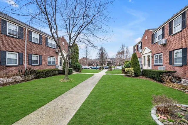 $249,000 | 69-18 Bell Boulevard, Unit B | Oakland Gardens