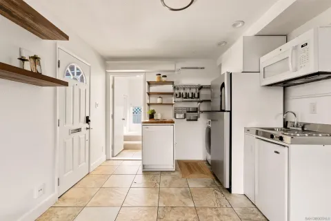 $1,595,000 | 1828 Cable Street, San Diego, CA 92107