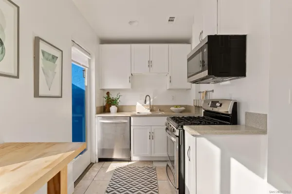 $1,595,000 | 1828 Cable Street, San Diego, CA 92107