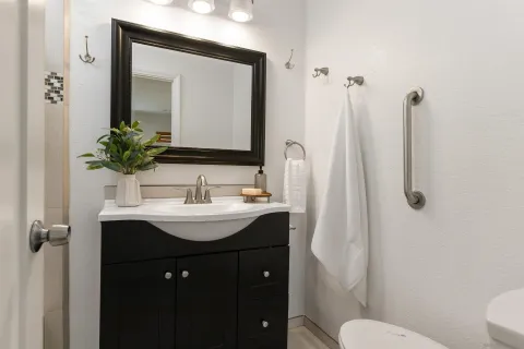 $1,595,000 | 1828 Cable Street, San Diego, CA 92107