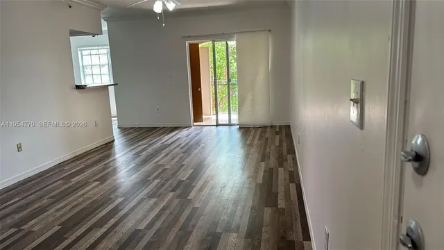 $2,375 | 160 Southwest 117th Terrace, Unit 6202, Pembroke Pines, FL 33025