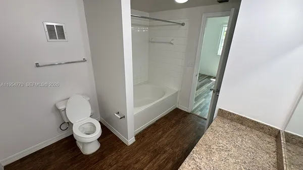 $2,375 | 160 Southwest 117th Terrace, Unit 6202, Pembroke Pines, FL 33025