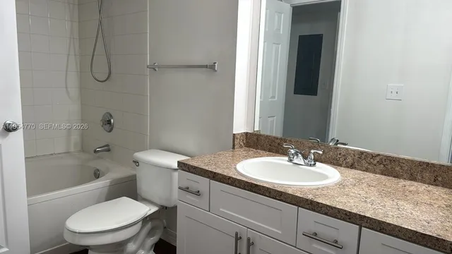 $2,375 | 160 Southwest 117th Terrace, Unit 6202, Pembroke Pines, FL 33025