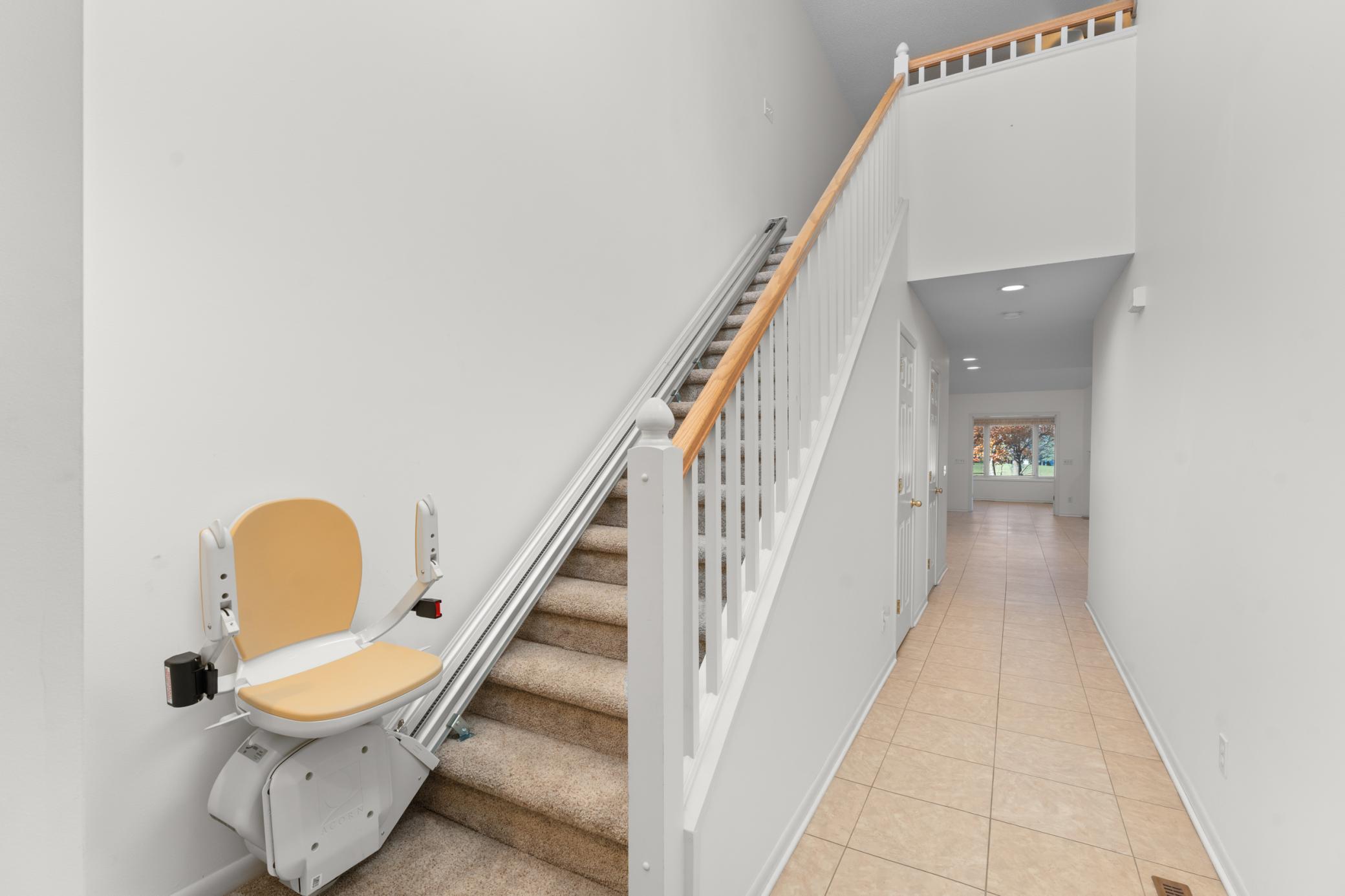 2437 Viola Heights Drive Northeast Rochester, MN 55906 - Photo 3 of 54