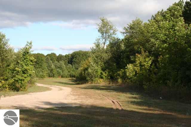 16768 Viaduct Road Copemish, MI 49625 - Photo 5 of 12 1701839-4.JPG