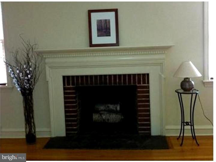 105 Fairview Road Springfield, PA 19064 - Photo 5 of 16 Living Room