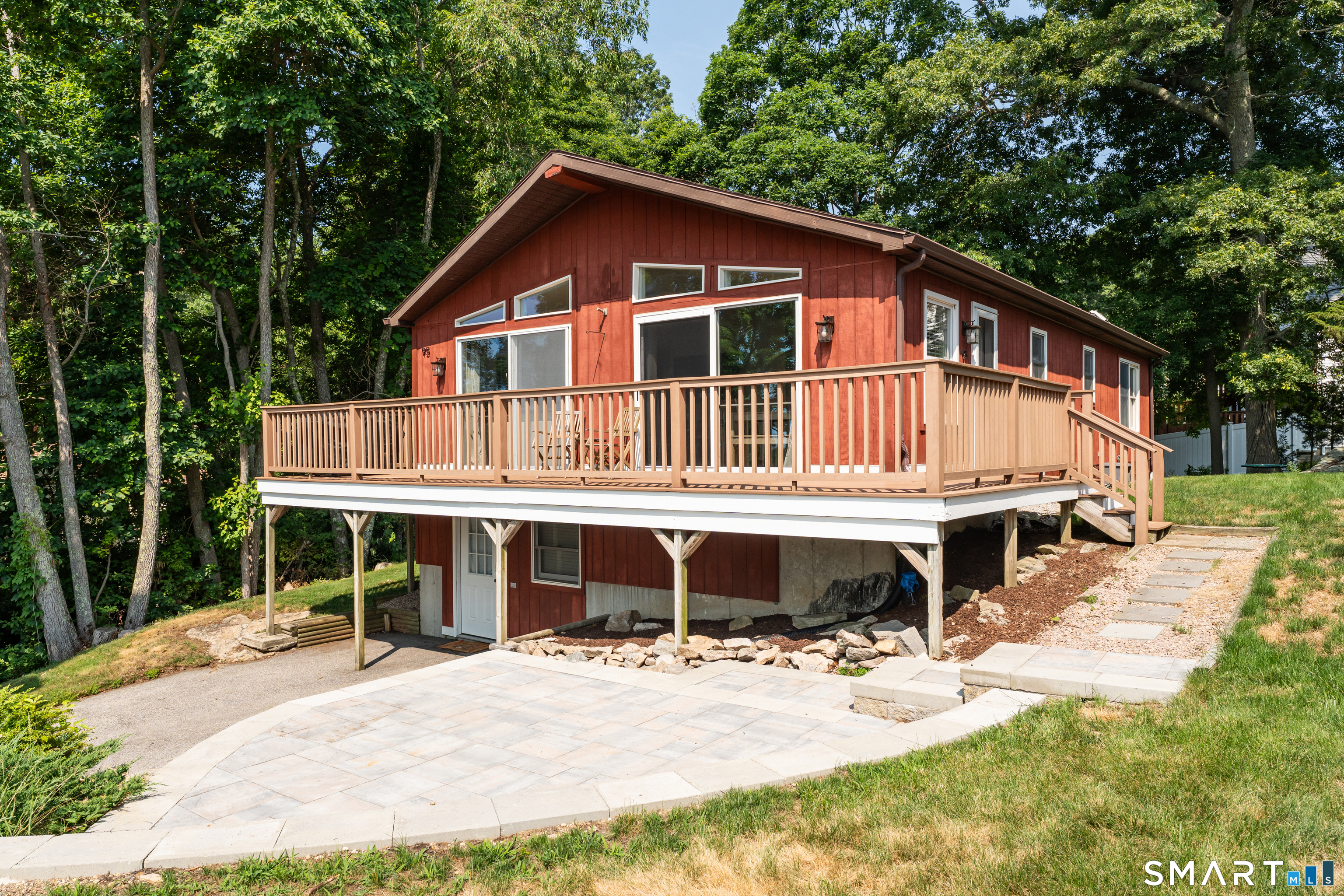 95 Crest Drive Groton, CT 06355 - Photo 2 of 40
