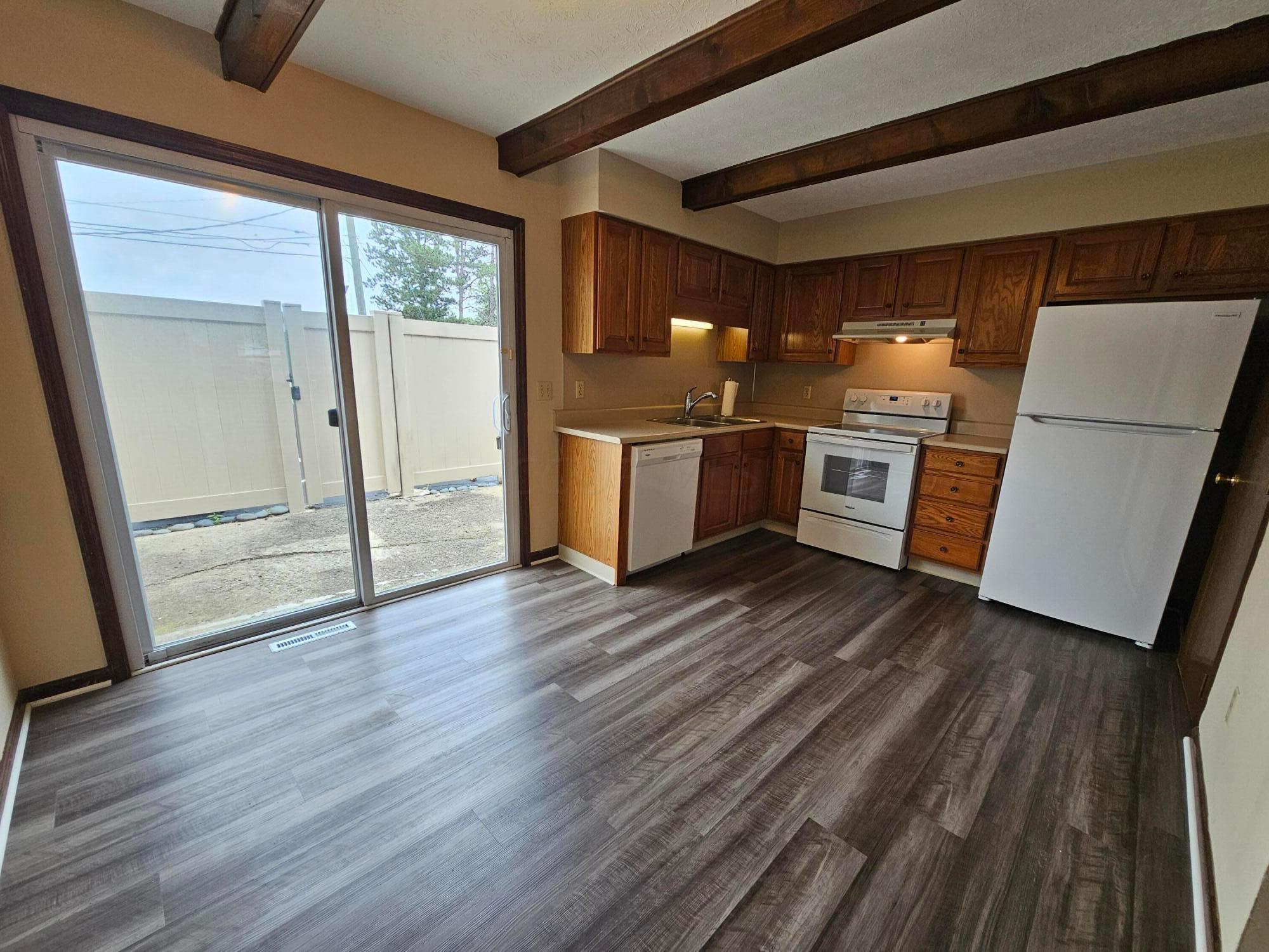 5060 Godown Road, Unit A Columbus, OH 43220 - Photo 6 of 25 20240807_112555