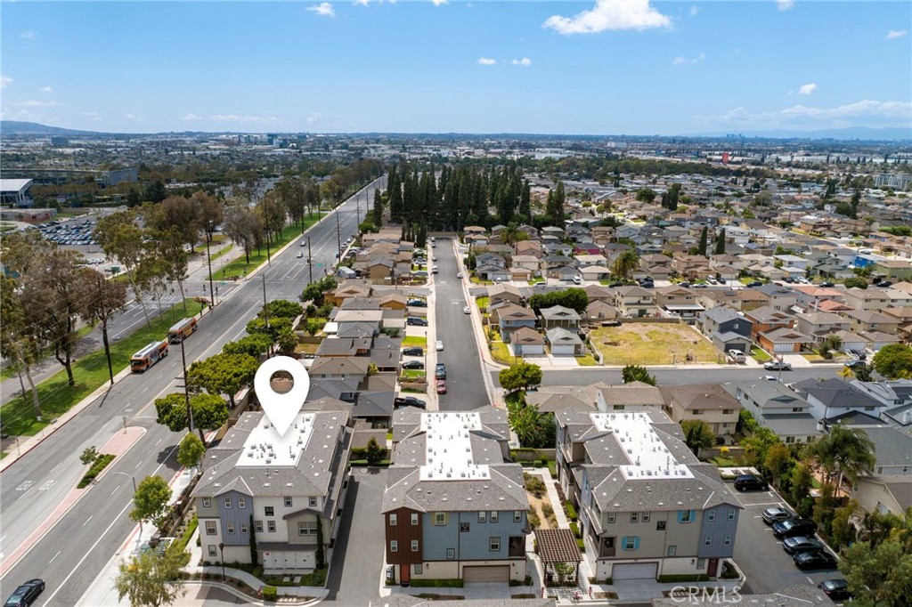 17879 Upton Carson, CA 90746 - Photo 35 of 39