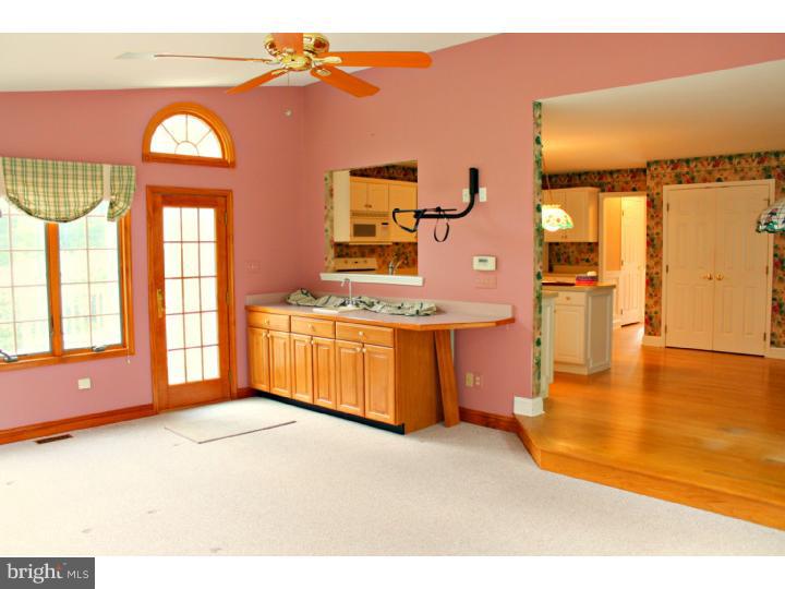 6 Gottliebs Field Road Medford, NJ 08055 - Photo 8 of 25 Sun Room