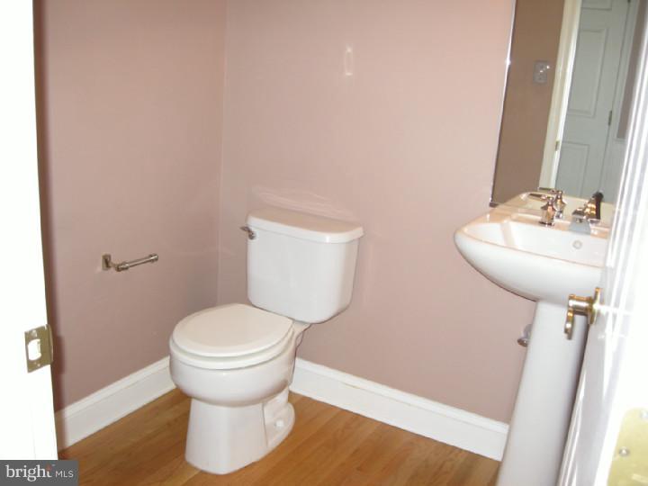 6 Gottliebs Field Road Medford, NJ 08055 - Photo 10 of 25 Half Bath