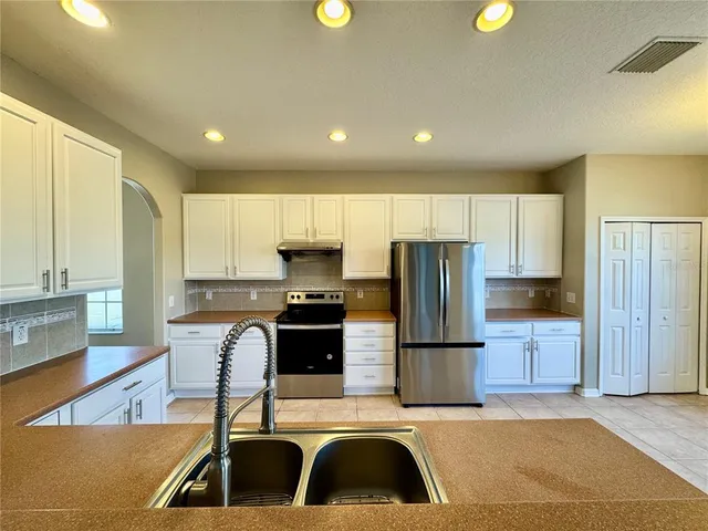 $3,100 | 11209 Village Brook Drive, Riverview, FL 33579