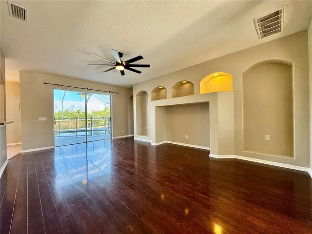 $3,100 | 11209 Village Brook Drive, Riverview, FL 33579