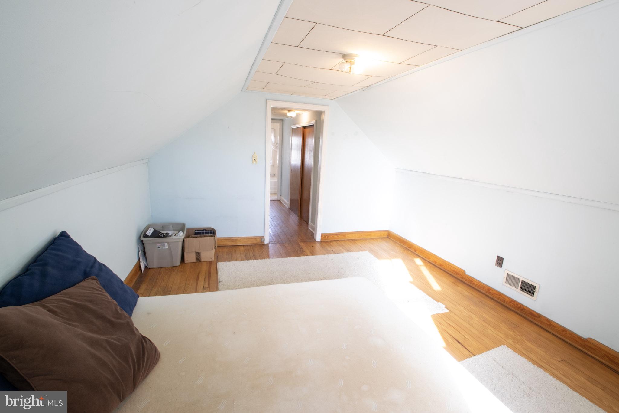 35 Stemmers Run Road Baltimore, MD 21221 - Photo 11 of 18 Hardwood Floor