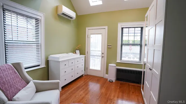 $1,400,000 | 166-27 25th Avenue | Clearview