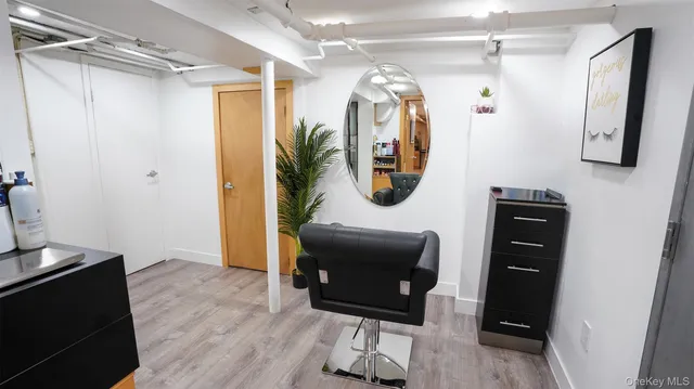 $1,400,000 | 166-27 25th Avenue | Clearview