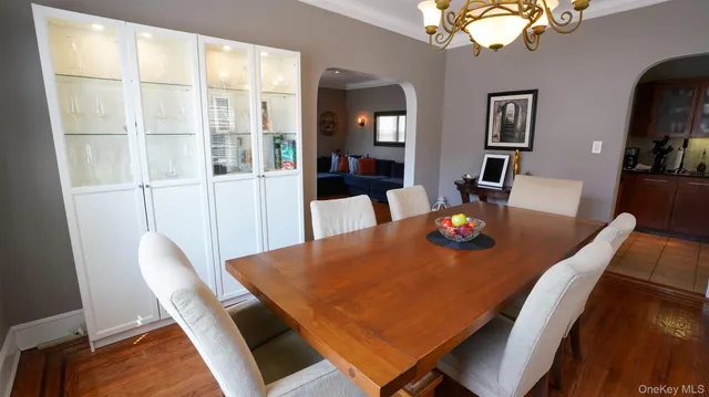 $1,400,000 | 166-27 25th Avenue | Clearview