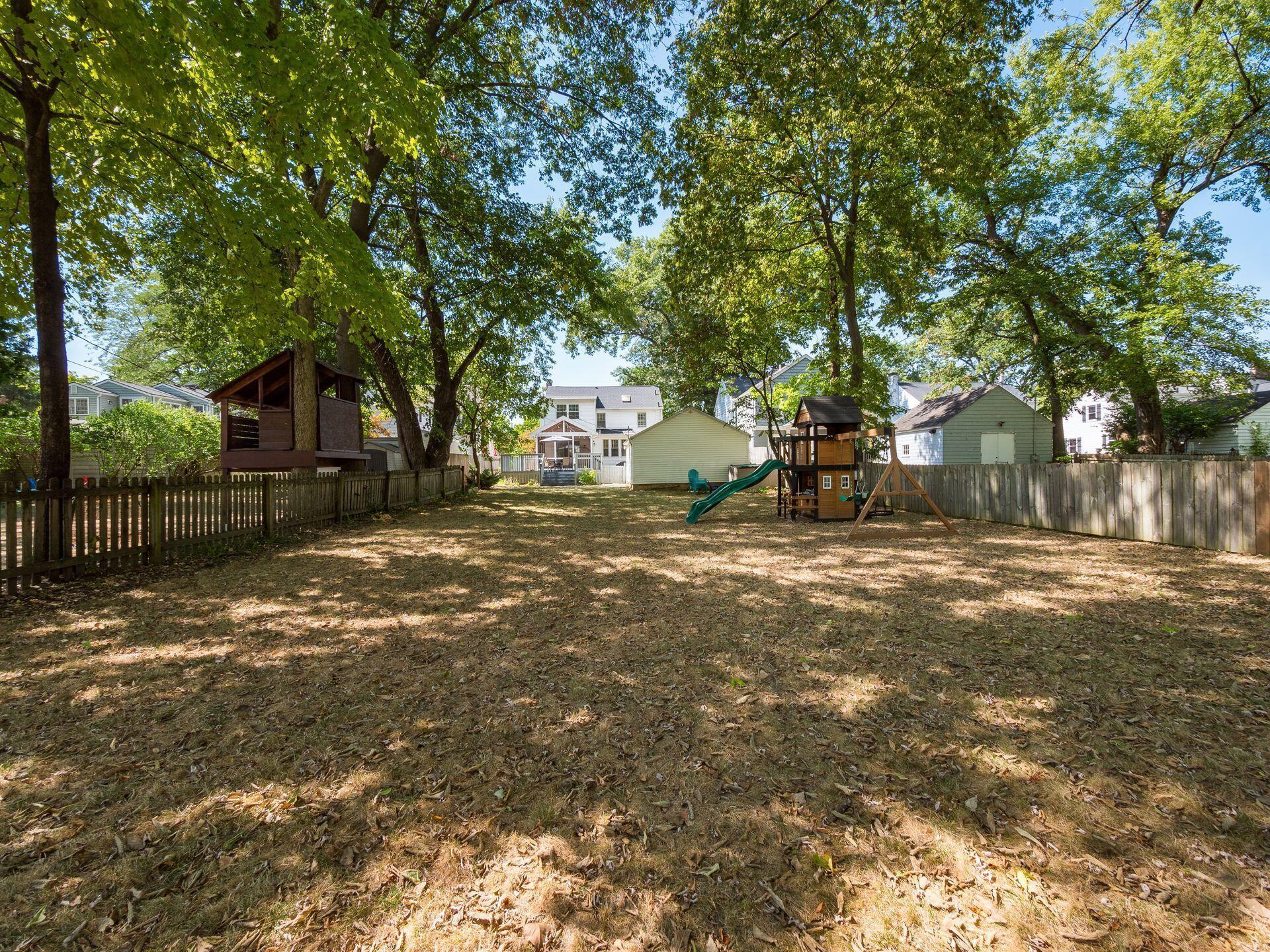 206 North Stanwood Road Bexley, OH 43209 - Photo 48 of 60 Backyard
