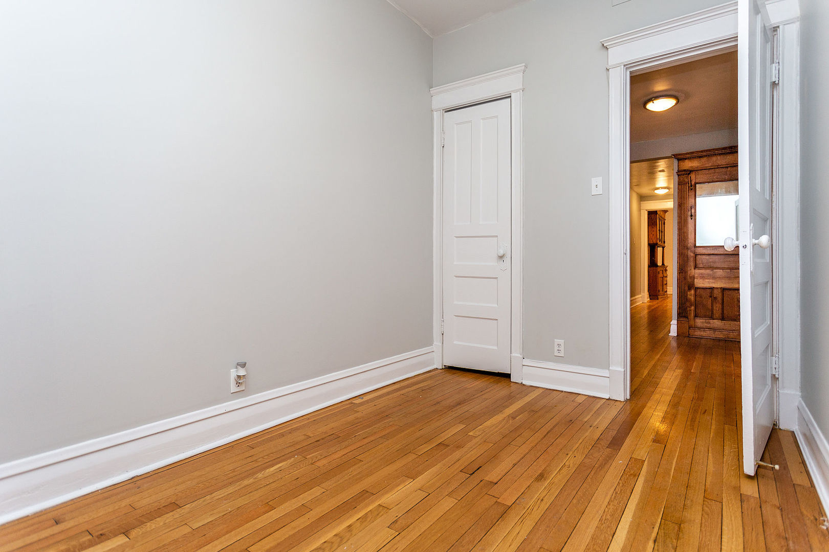923 West Sheridan Road, Unit 1 Chicago, IL 60613 - Photo 16 of 18