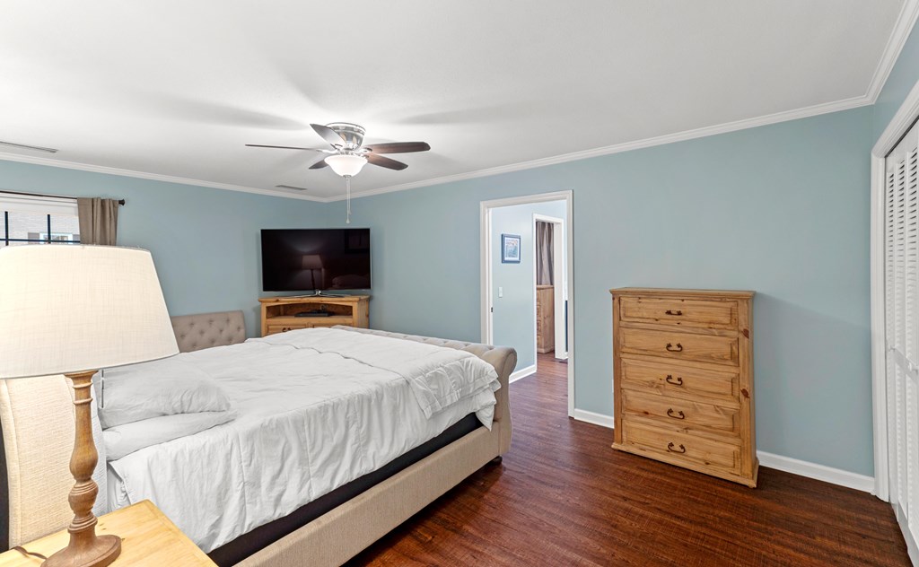 1204 Cambridge Road Dothan, AL 36305 - Photo 23 of 58 primary suite