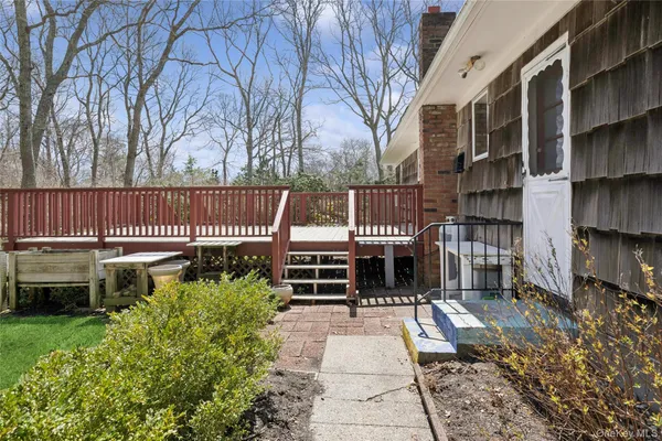 $849,000 | 4 Columbine Avenue South, Hampton Bays, NY 11946