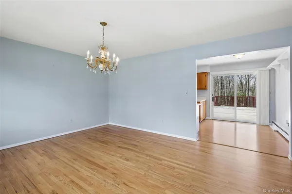 $849,000 | 4 Columbine Avenue South, Hampton Bays, NY 11946