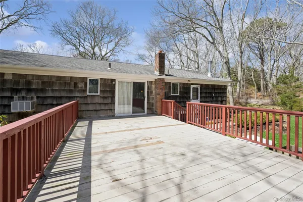 $849,000 | 4 Columbine Avenue South, Hampton Bays, NY 11946