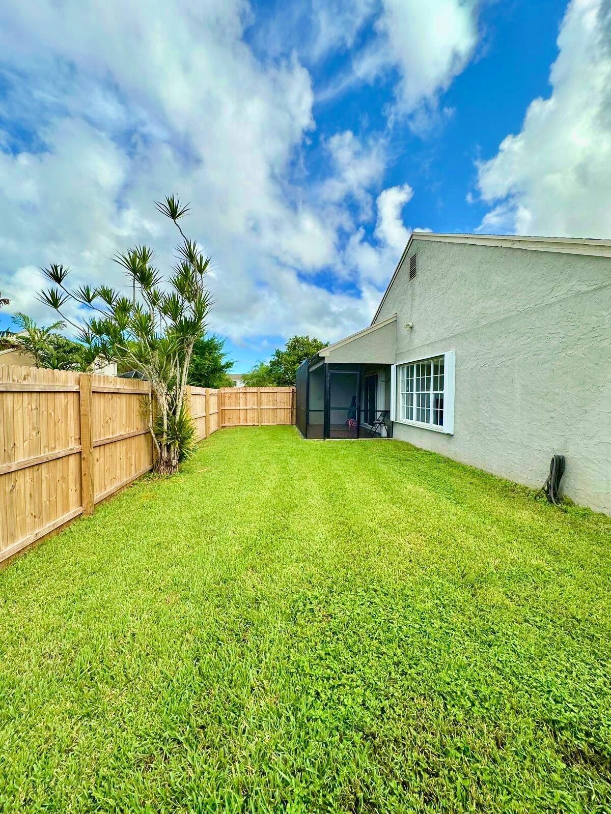 22449 Middletown Drive Boca Raton, FL 33428 - Photo 19 of 22 Bahce 2