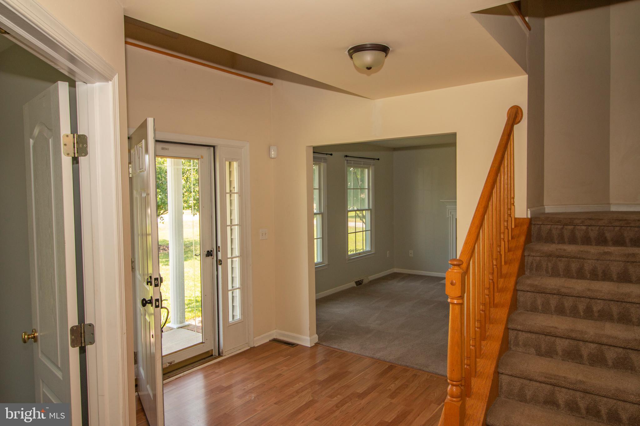763 East Pebworth Road Magnolia, DE 19962 - Photo 8 of 35 Foyer looking in to Living Rm. Bonus room on left