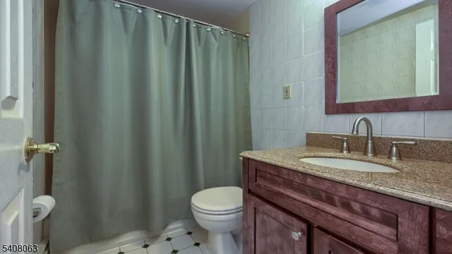 $779,900 | 51 Spear Street, Oakland, NJ 07436