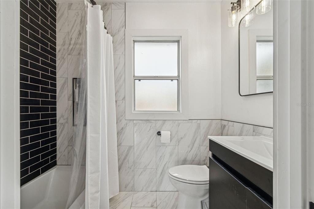 155 83rd Avenue North St. Petersburg, FL 33702 - Photo 8 of 12