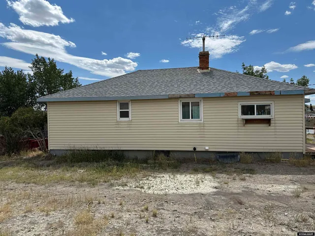 $149,900 | 604 2nd Street, Hanna, WY 82327