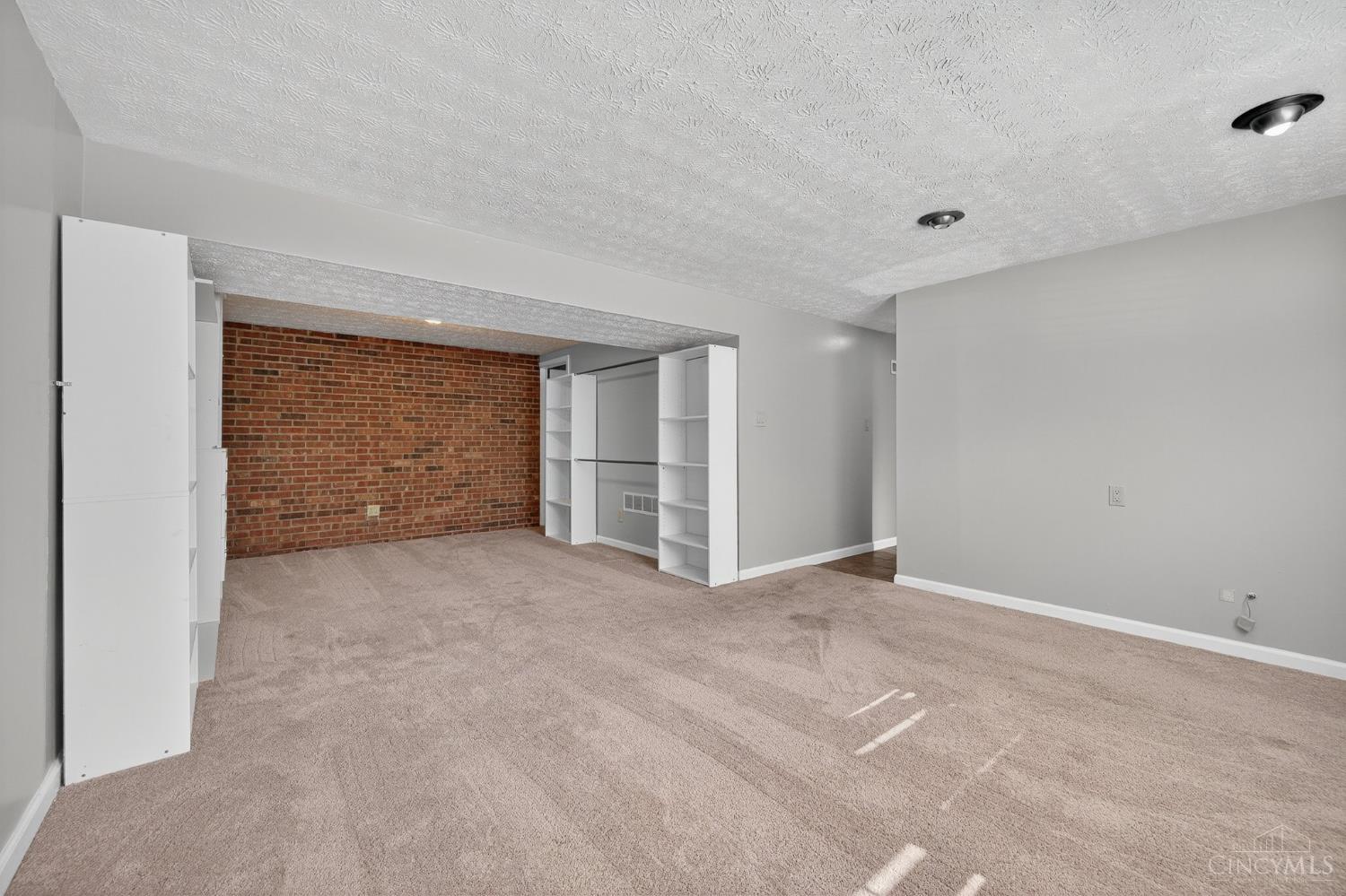 5468 Rapid Run Road Cincinnati, OH 45238 - Photo 33 of 44
