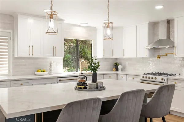 $1,149,000 | 24103 Clearbank Lane, Newhall, CA 91321