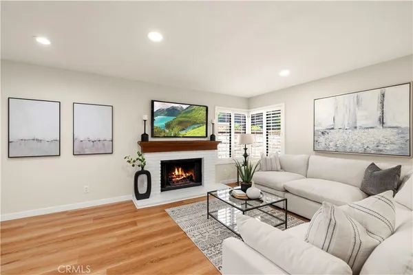 $1,149,000 | 24103 Clearbank Lane, Newhall, CA 91321